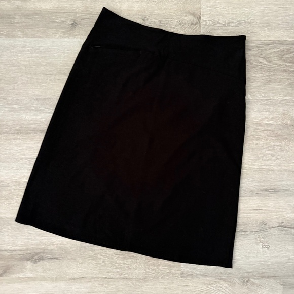 Patagonia Dresses & Skirts - Patagonia Women’s Black Everyday Skirt Size 6 Lightweight Casual